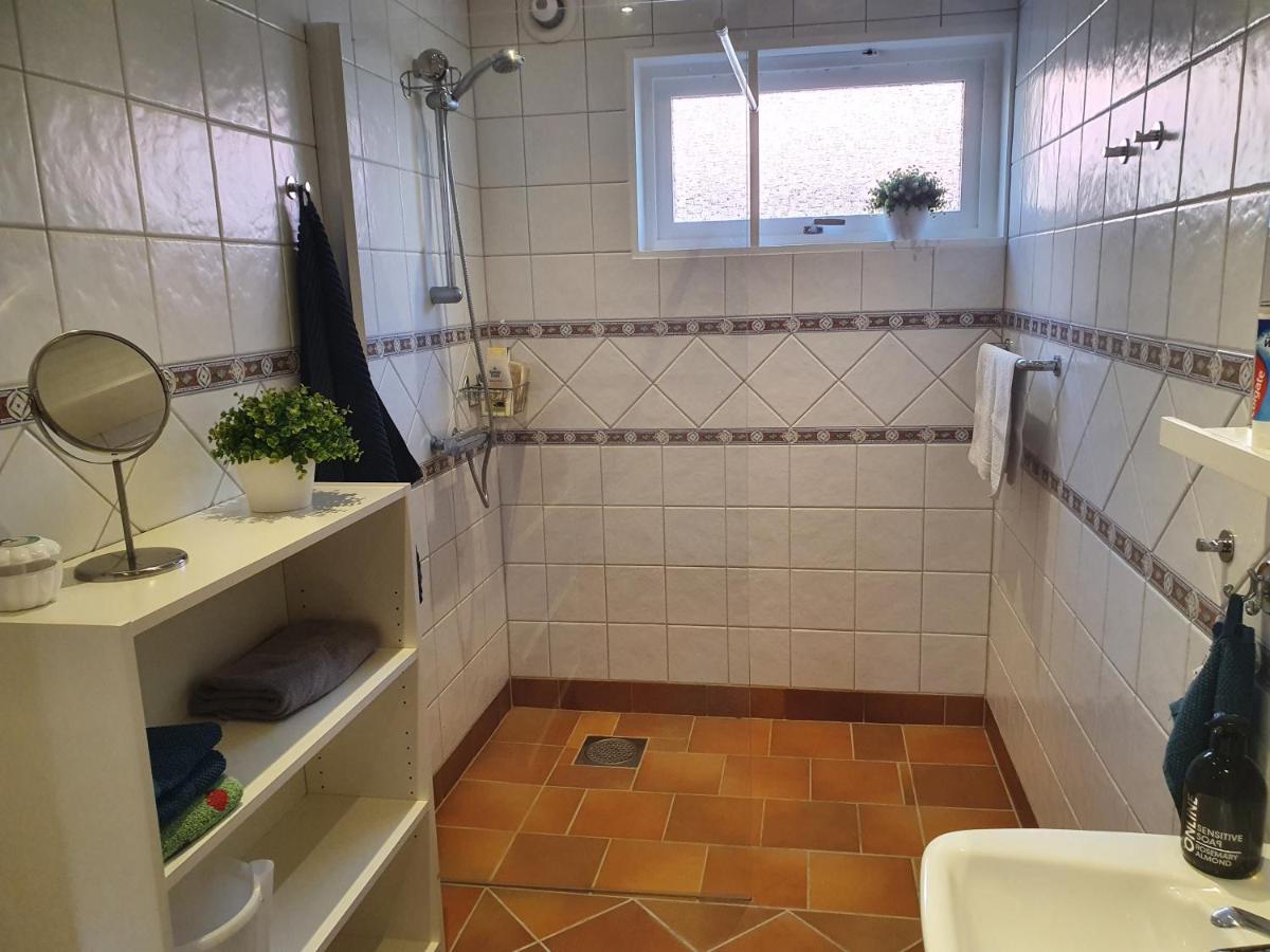 Apartment Skaergardsidyll Pa Bjoerkoe Med Gangavstand Havet *