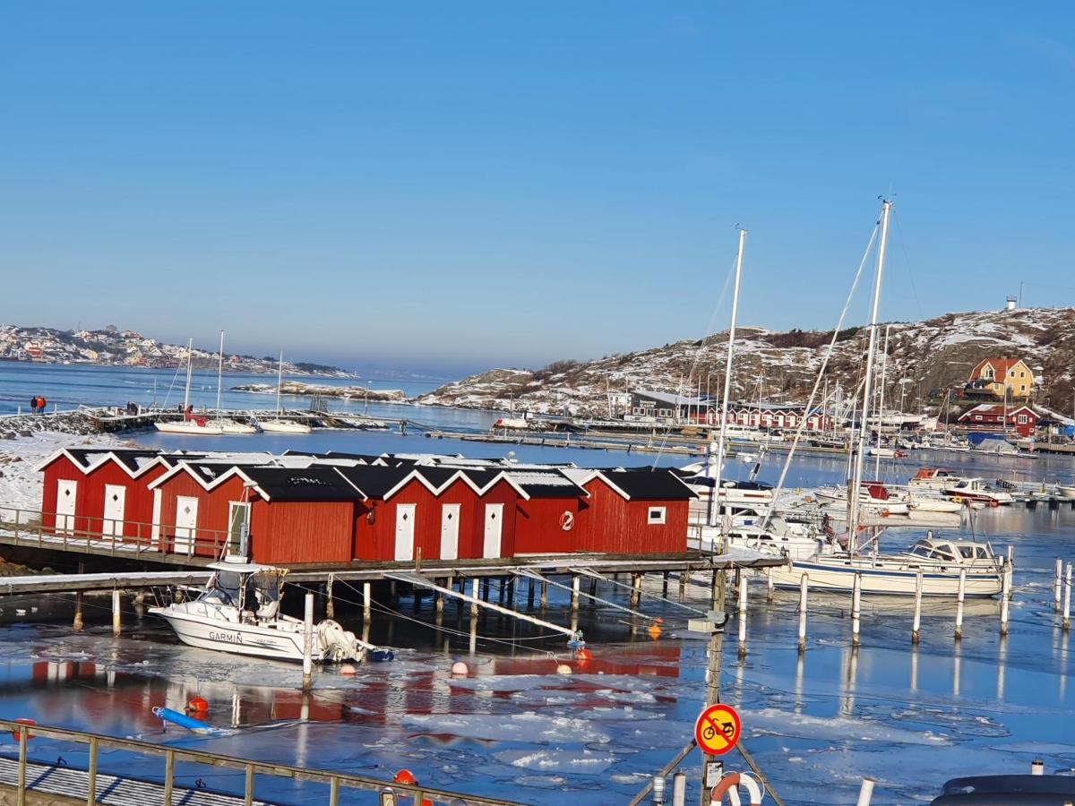 Apartment Skaergardsidyll Pa Bjoerkoe Med Gangavstand Havet
